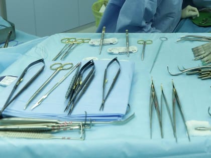Операцию на мозге провели бодрствующей пациентке в Новосибирске