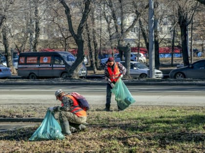 Мэр Максим Кудрявцев поручил увеличить штат рабочих бригад для уборки улично-дорожной сети в Новосибирске