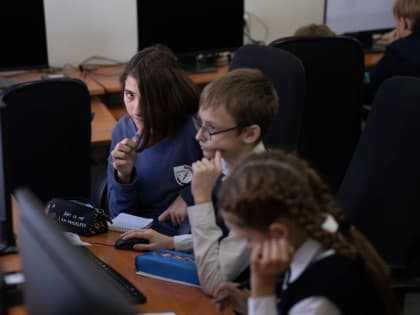 В СУНЦ НГУ прошла олимпиада по программированию на языке Лого