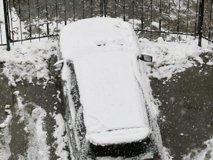 ГИБДД просит жителей Новосибирска «переобуть» автомобили к зиме