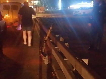 Самокатчик погиб под грузовиком у развязки Бугринского моста