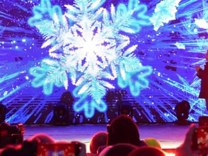 Символ новогодней столицы России перешёл от Новосибирска к Суздалю