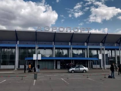 С первой минуты: новосибирцев возмутили новые правила парковки в аэропорту Толмачёво