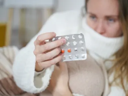 Опасные сочетания: что нельзя запивать лекарствами