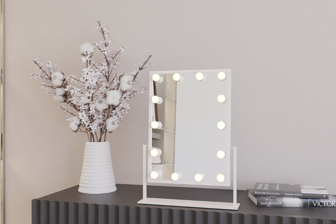  Mirrors with lighting