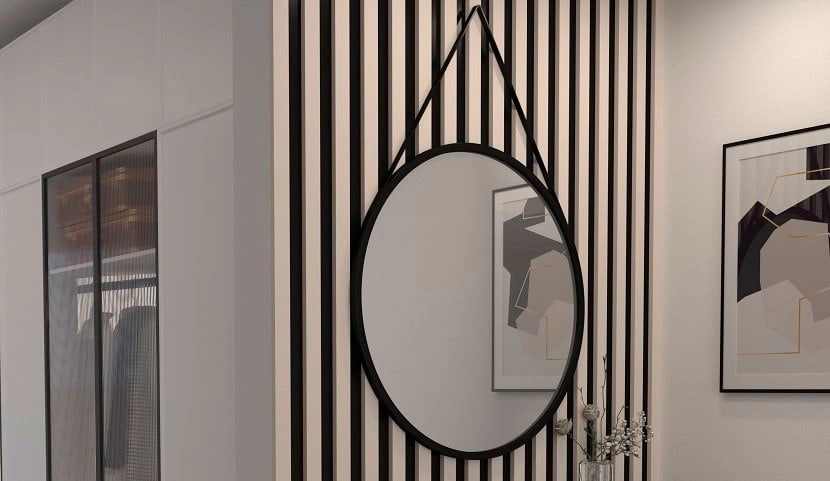 Grace - suspended on a belt