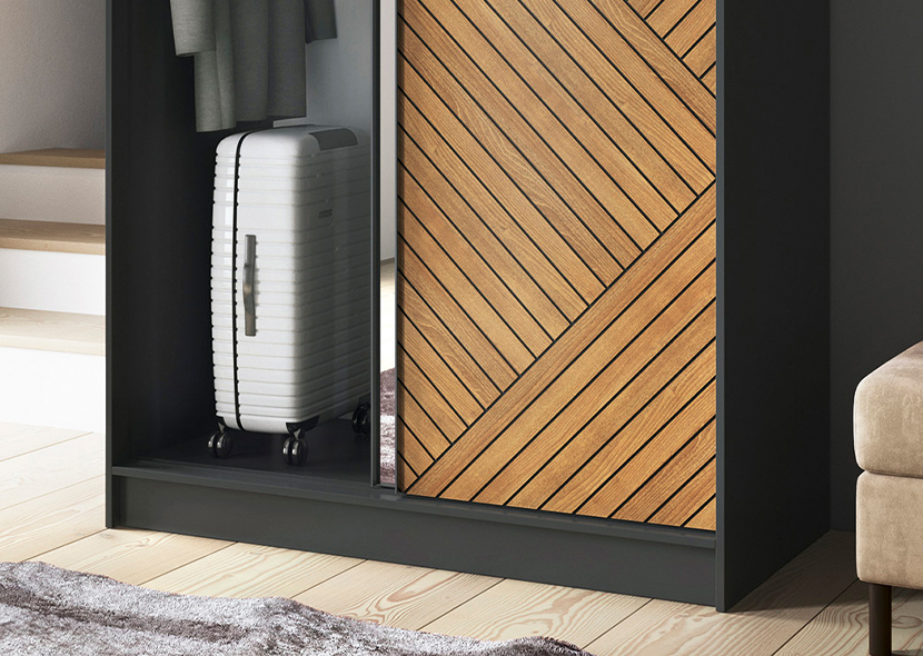 Marrphy II with a mirror, 60x120 cm