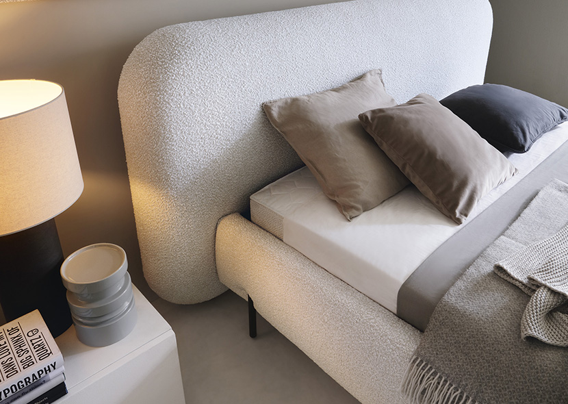 Pointt  Upholstered Bed With Container 160x200