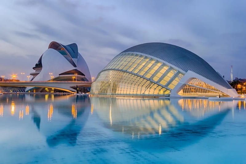 Valencia: Cultura, Historia y Sabor Mediterráneo