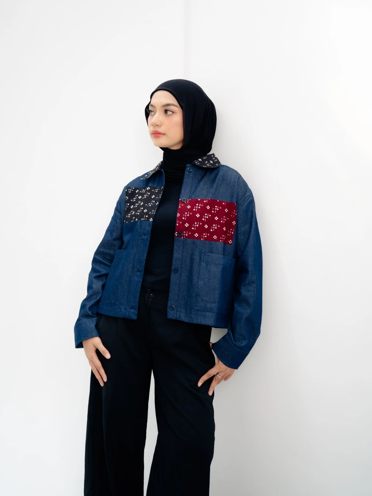 Jaket Denim Wanita Patch Batik 7