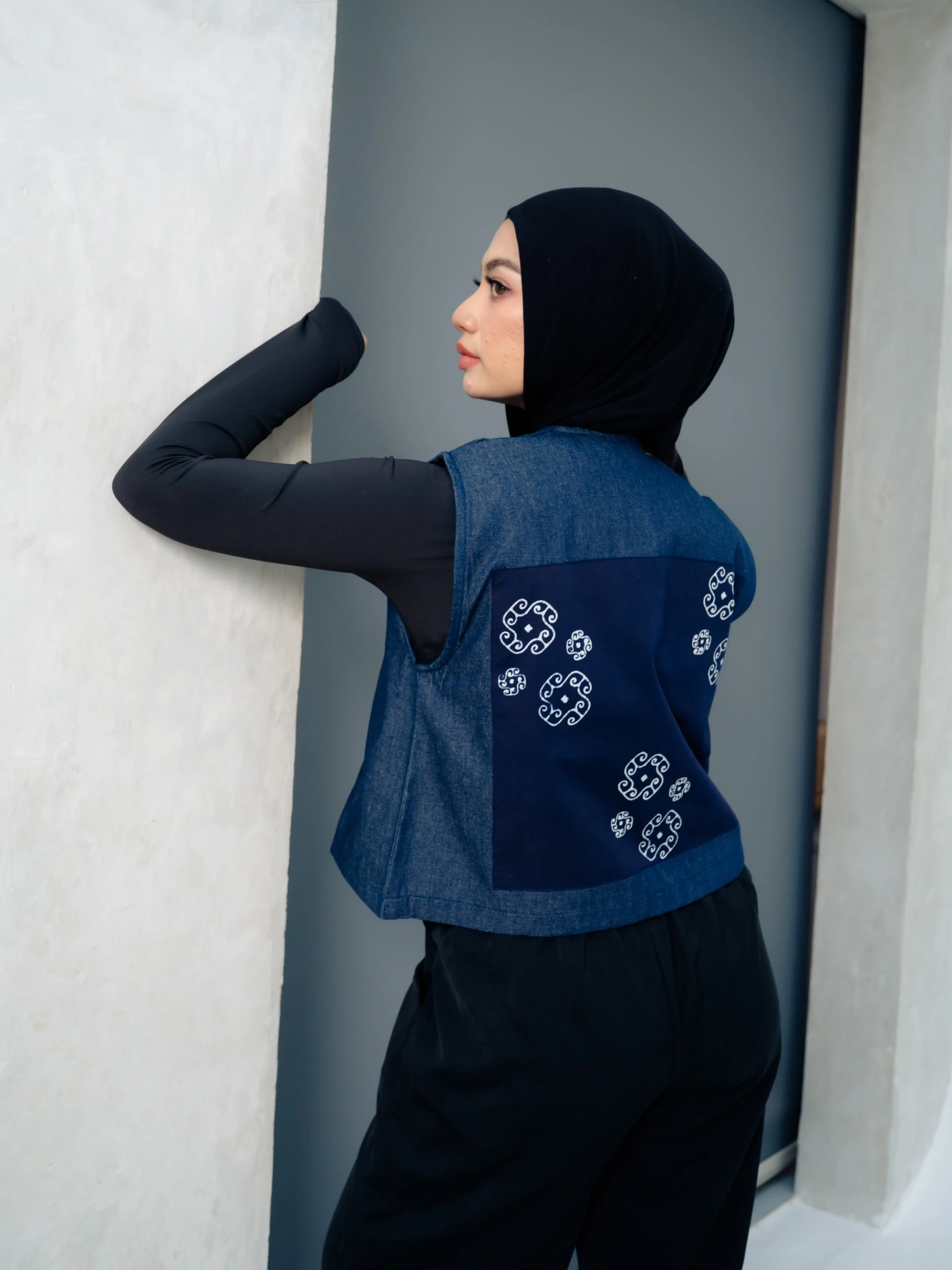 Vest Denim Patch Batik 6
