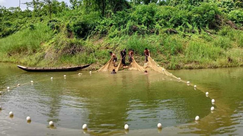 ১ মে থেকে কাপ্তাই হ্রদে মাছ শিকারে তিন মাসের নিষেধাজ্ঞা