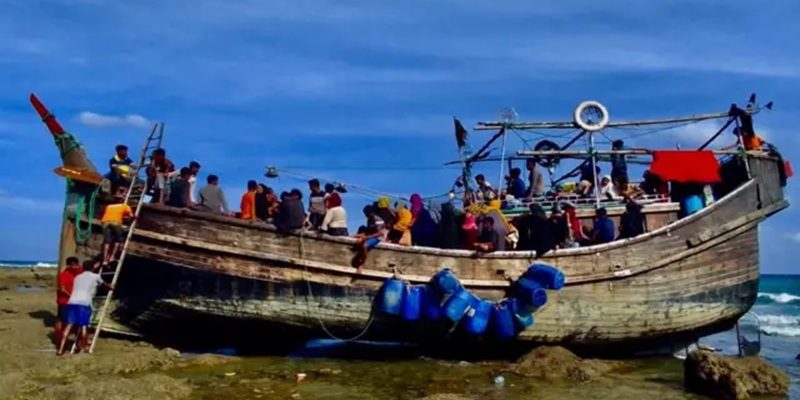 সাগরপথে মালয়েশিয়া যাওয়ার পথে আটক ২৭৩, বেশিরভাগই রোহিঙ্গা