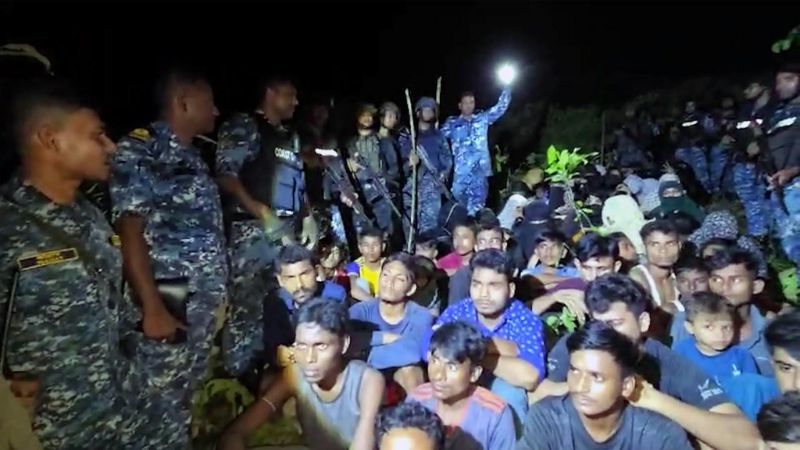 টেকনাফে সক্রিয় মানবপাচার চক্র, ৪ দিনে নারী-শিশুসহ উদ্ধার ১৫০