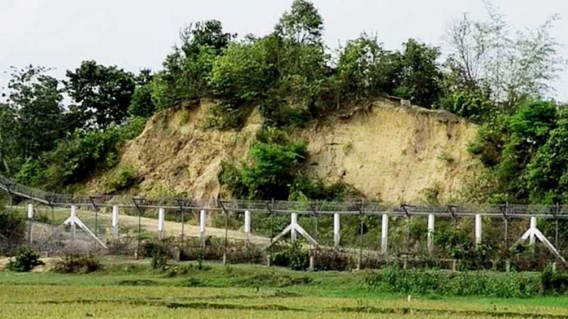 নাইক্ষ্যংছড়ির মায়ানমার সীমান্তে মাইন বিস্ফোরণে রোহিঙ্গা যুবক আহত