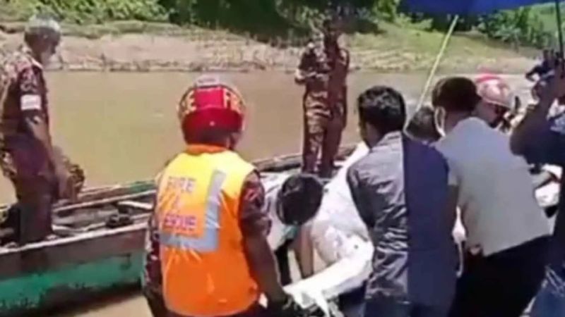 বান্দরবানে ঝিরিতে ভেসে যাওয়া পর্যটকদের দ্বিতীয় লাশ উদ্ধার, নিখোঁজ আরও এক