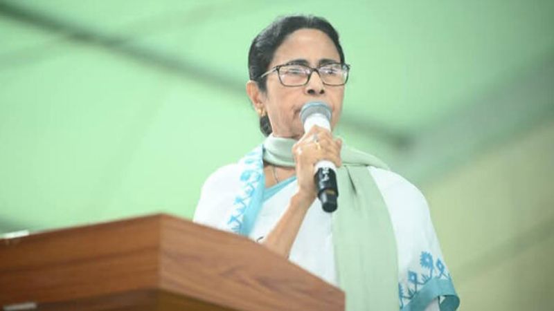 পশ্চিমবঙ্গের মানুষকে সীমান্ত বিরোধে না জড়ানোর পরামর্শ মমতার