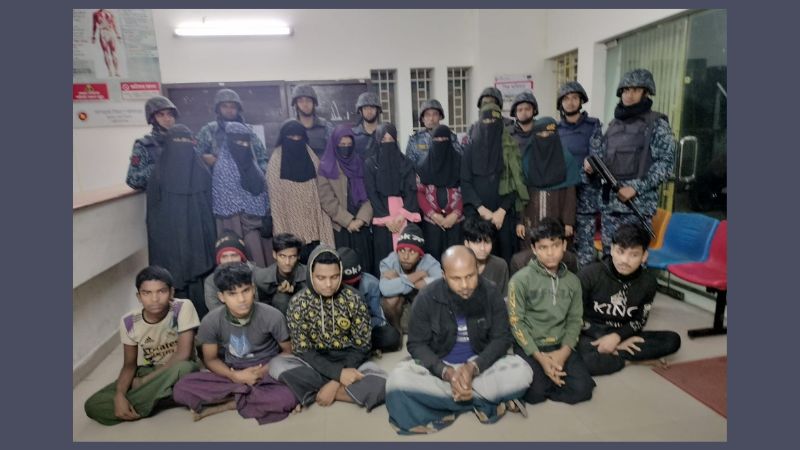 মালয়েশিয়া পাচারের উদ্দেশ্যে জড়ো করছিলো দালাল, দুই বাংলাদেশিসহ ১৯ রোহিঙ্গা উদ্ধার