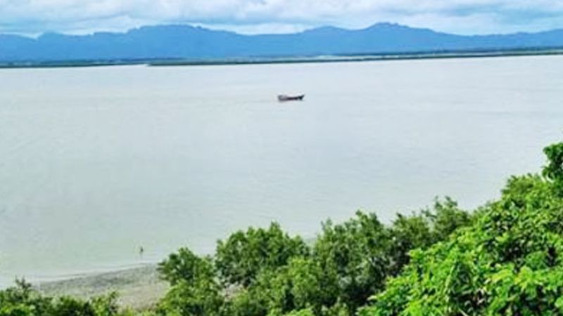 মিয়ানমারের আরাকান আর্মির হাতে ১৫ নৌকাসহ ২০ বাংলাদেশি জেলে অপহৃত