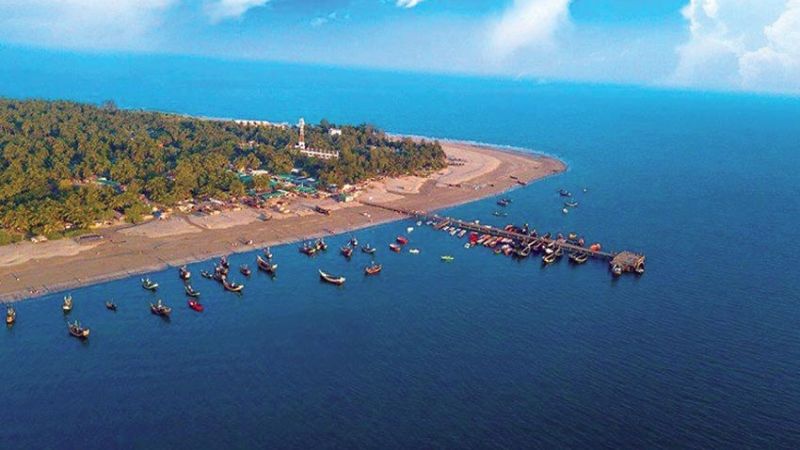 হতাশ দ্বীপ বাসী কর্মসংস্থান হারাবে লক্ষাধিক কর্মকর্তা- কর্মচারি