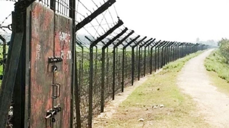 অবৈধ অনুপ্রবেশের দায়ে বিএসএফ সদস্য আটক