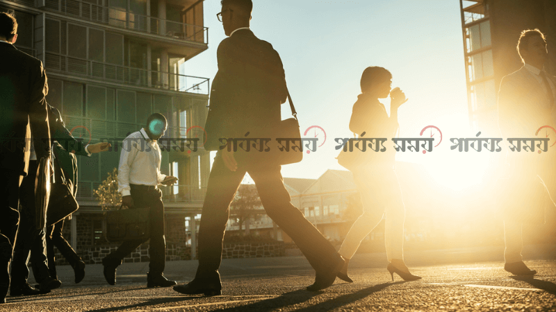 সাপ্তাহিক ছুটি ৩ দিন, কমছে কর্মঘন্টাও