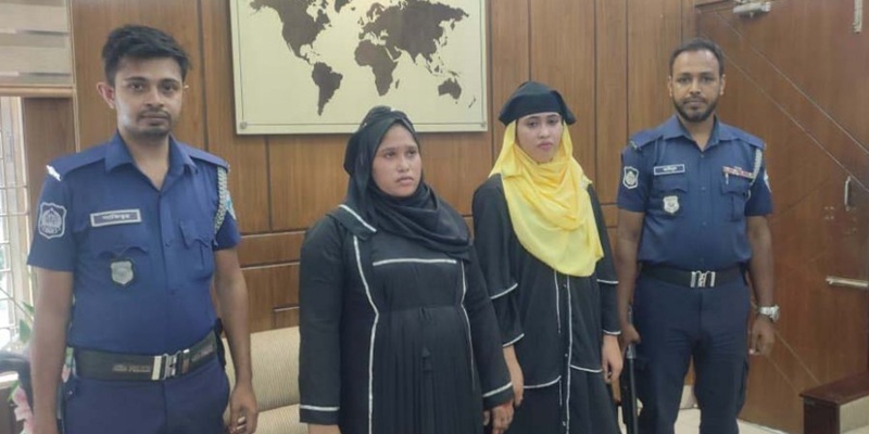 পাসপোর্ট করতে এসে আটক দুই রোহিঙ্গা নারী চাঁদপুরে