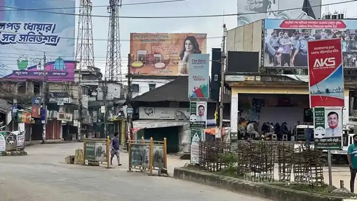 খাগড়াছড়িতে টান টান উত্তেজনা, সেনা-পুলিশ টহলে নীরব শহর