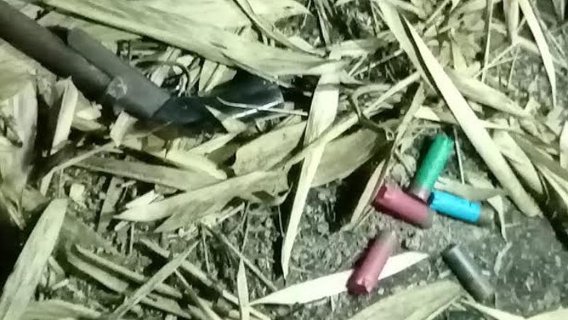 খাগড়াছড়িতে পুলিশের অভিযানে দেশীয় এলজি ও কার্তুজ উদ্ধার