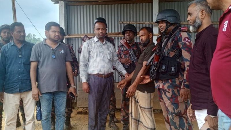 মিয়ানমারে অপহৃত দুলালকে বিনা মুক্তিপণে উদ্ধার করে আনল বিজিবি