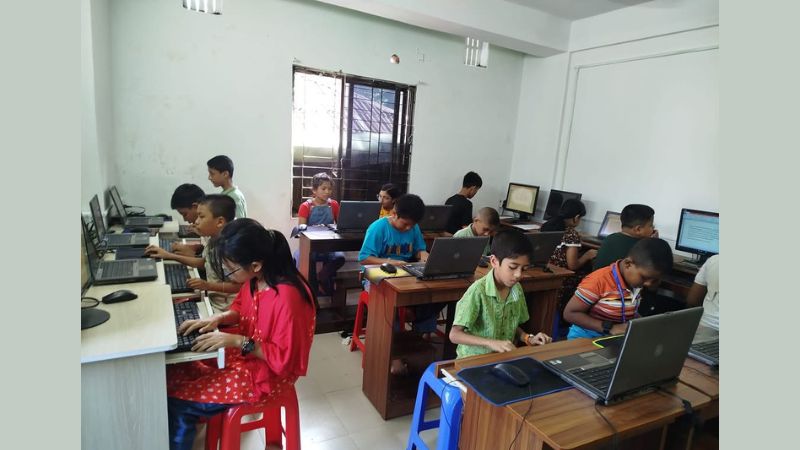 পিছিয়ে থাকবে না পার্বত্য চট্টগ্রাম, তৈরি হচ্ছে প্রযুক্তিতে দক্ষ প্রজন্ম