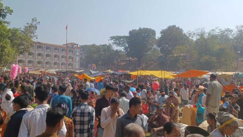 পাহাড়ে জমে উঠলো সনাতনীদের সূর্যব্রত মেলা