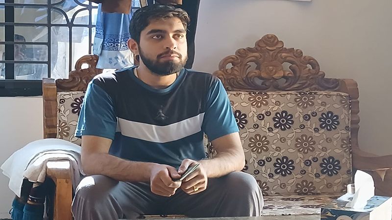 প্রেমের টানে খাগড়াছড়িতে পাকিস্তানি যুবক