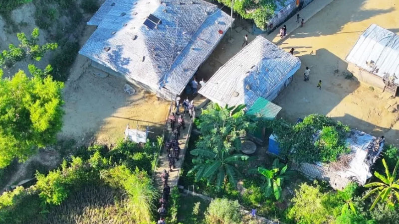 টেকনাফে রোহিঙ্গা ক্যাম্পে ফের গোলাগুলি, নিহত ১