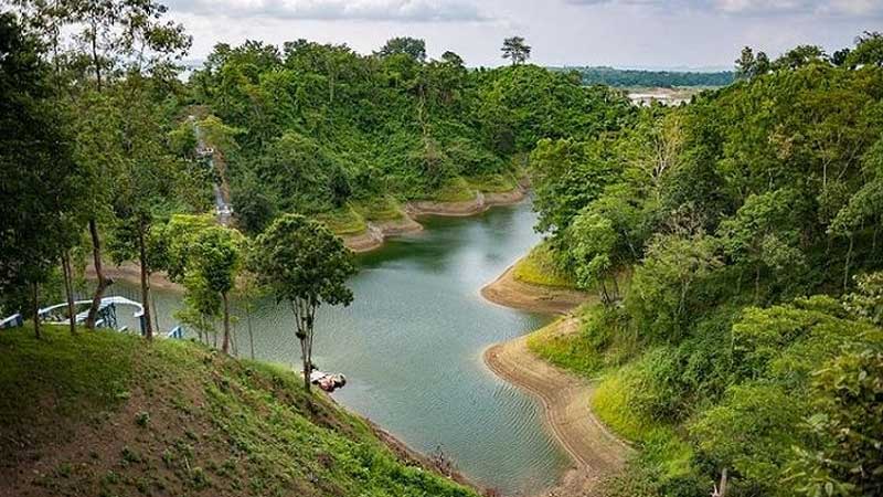 পার্বত্য চট্টগ্রাম: বাঙালি-অবাঙালি, ভাষা ও পরিচয়ের বহুমাত্রিক বাস্তবতা