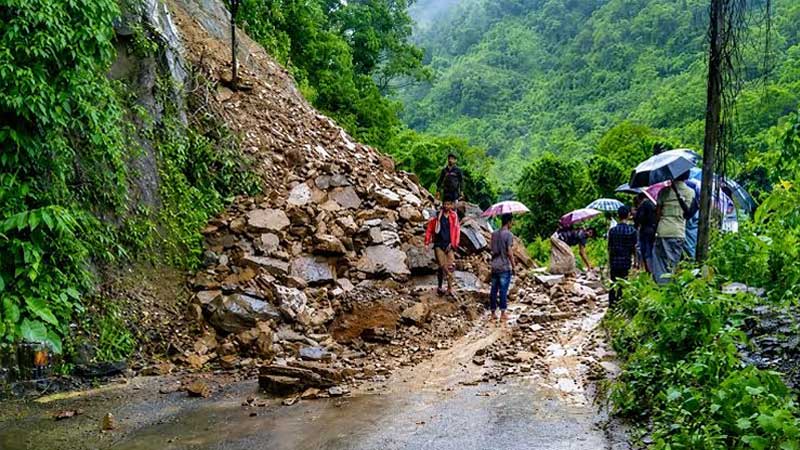 ভারী বর্ষণে বান্দরবানের সব পর্যটনকেন্দ্র শুক্রবার পর্যন্ত বন্ধ ঘোষণা