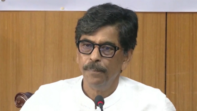 বন্যায় চট্টগ্রামের পাঁচ জেলায় ক্ষতিগ্রস্ত কৃষকদের ধানবীজ-গবাদিপশু টিকা ও গোখাদ্য সহায়তা দেবে সরকার