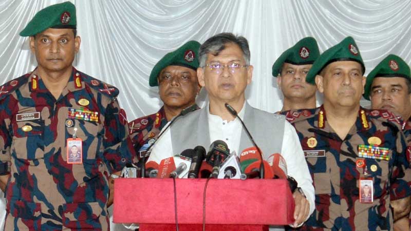 মিয়ানমার সীমান্তে ১০৯ কিমি কাঁটাতারের বেড়ার প্রস্তাব বিবেচনায়, পুশইন ঠেকাতে বিজিবিকে সর্বোচ্চ সতর্কতার নির্দেশ