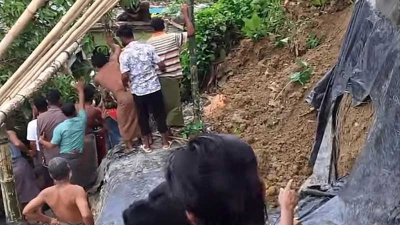 উখিয়ায় রোহিঙ্গা ক্যাম্পে পাহাড়ধসে তরুণীর মৃত্যু, আহত শিশু