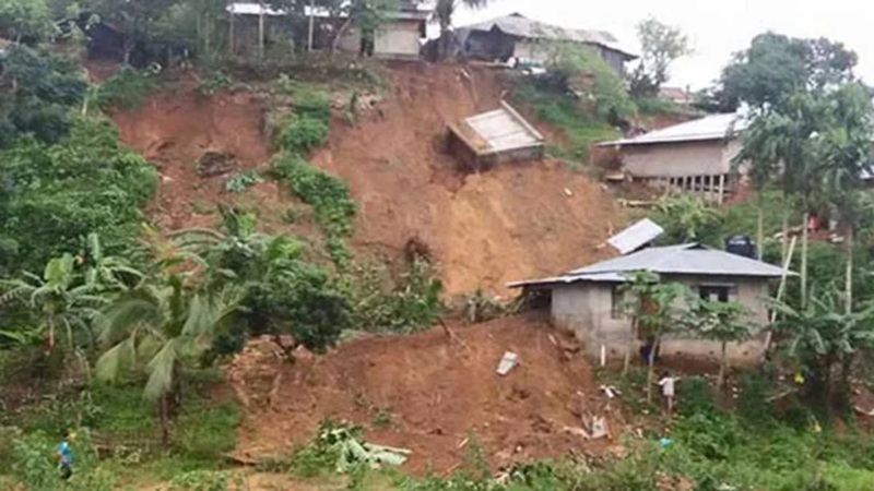 উখিয়ার রোহিঙ্গা ক্যাম্পে পাহাড়ধসে শিশুর মৃত্যু