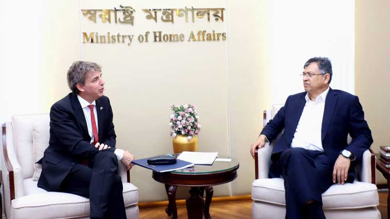 রোহিঙ্গা আঞ্চলিক নিরাপত্তার জন্য বড় হুমকি, মিয়ানমারে প্রত্যাবাসনই একমাত্র সমাধান: স্বরাষ্ট্রমন্ত্রী