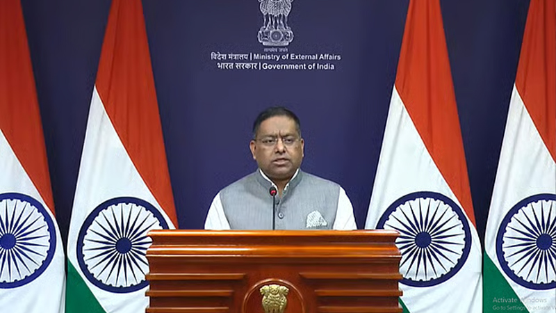 পারস্পরিক স্বার্থের ভিত্তিতে বাংলাদেশের সঙ্গে ইতিবাচক সম্পর্ক চায় ভারত: জয়সোয়াল
