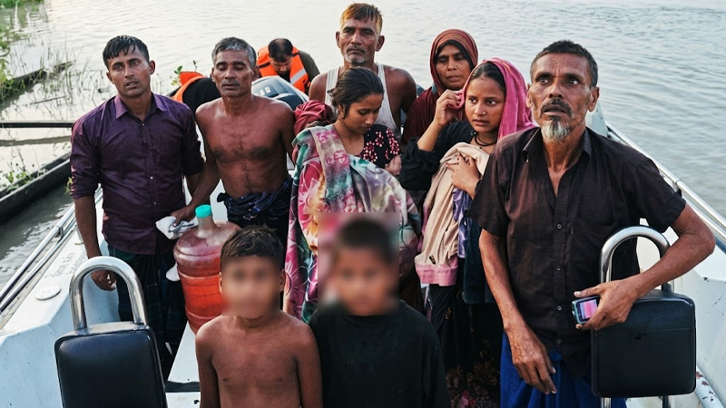 পদ্মায় নৌকাডুবি: উদ্ধার ১০ বাংলাদেশিকে ফেরত দিলো বিএসএফ