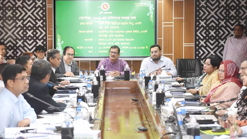 প্রত্যন্ত অঞ্চলের জনগণের দোরগোড়ায় নাগরিক সেবা পৌঁছাতে সরকার বদ্ধপরিকর