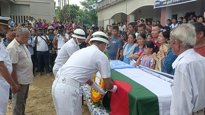 সামরিক মর্যাদায় রাঙামাটির ট্রোম্যান খীসার শেষ বিদায়