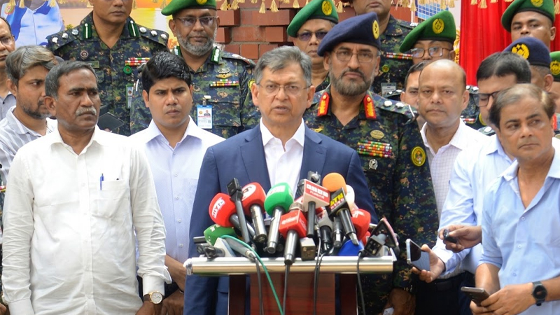 যৌথ অভিযানের সিদ্ধান্ত হয়নি, আইনশৃঙ্খলা বাহিনীর সমন্বিত কার্যক্রম নিয়মিত প্রক্রিয়া: স্বরাষ্ট্রমন্ত্রী