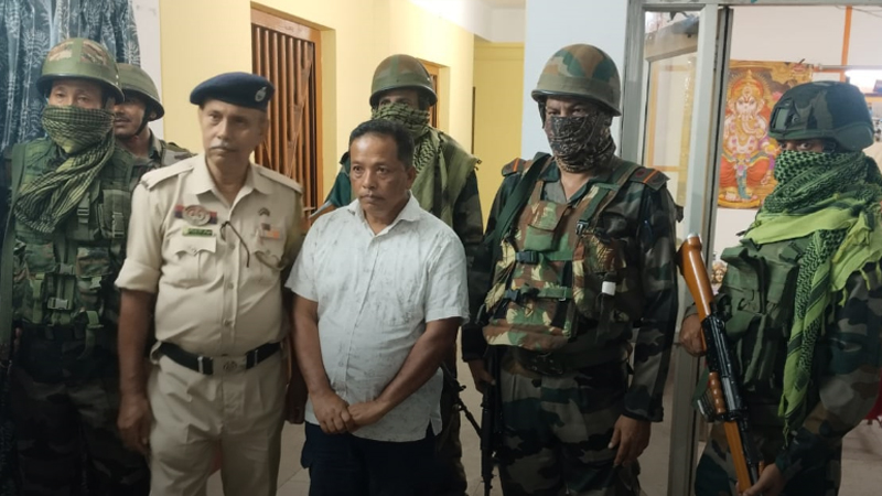 ভারতে ‘বিজয় চাকমা’ পরিচয়ে আধার কার্ডধারী জেএসএসের সেই অস্ত্র কমান্ডার আটক