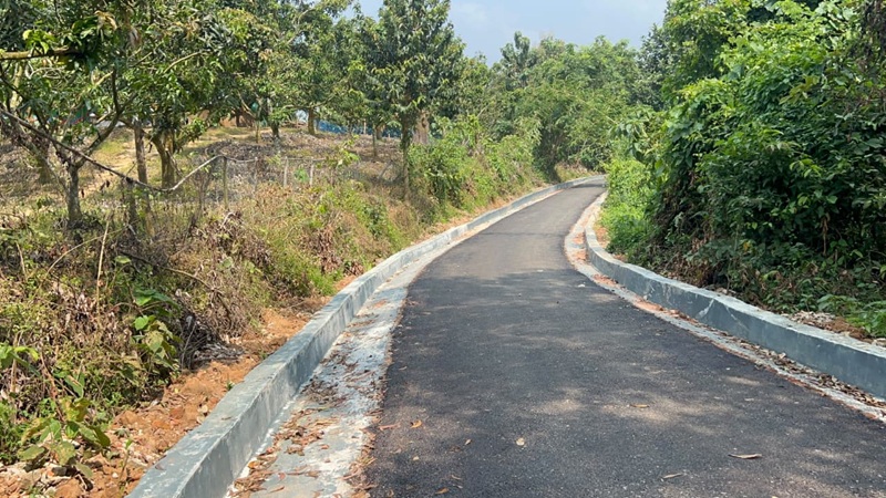 ৪০ বছরের ভোগান্তি ঘুচালো মাত্র দেড় কিলোমিটারের একটি পাকা সড়ক