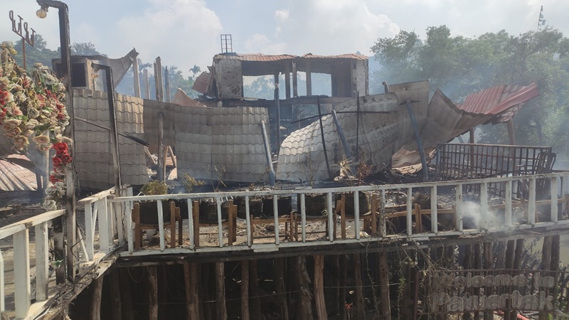পুড়ে যাওয়ার পর ইনানীর ওই রিসোর্ট থেকে উদ্ধার হলো ১০টি মরদেহ