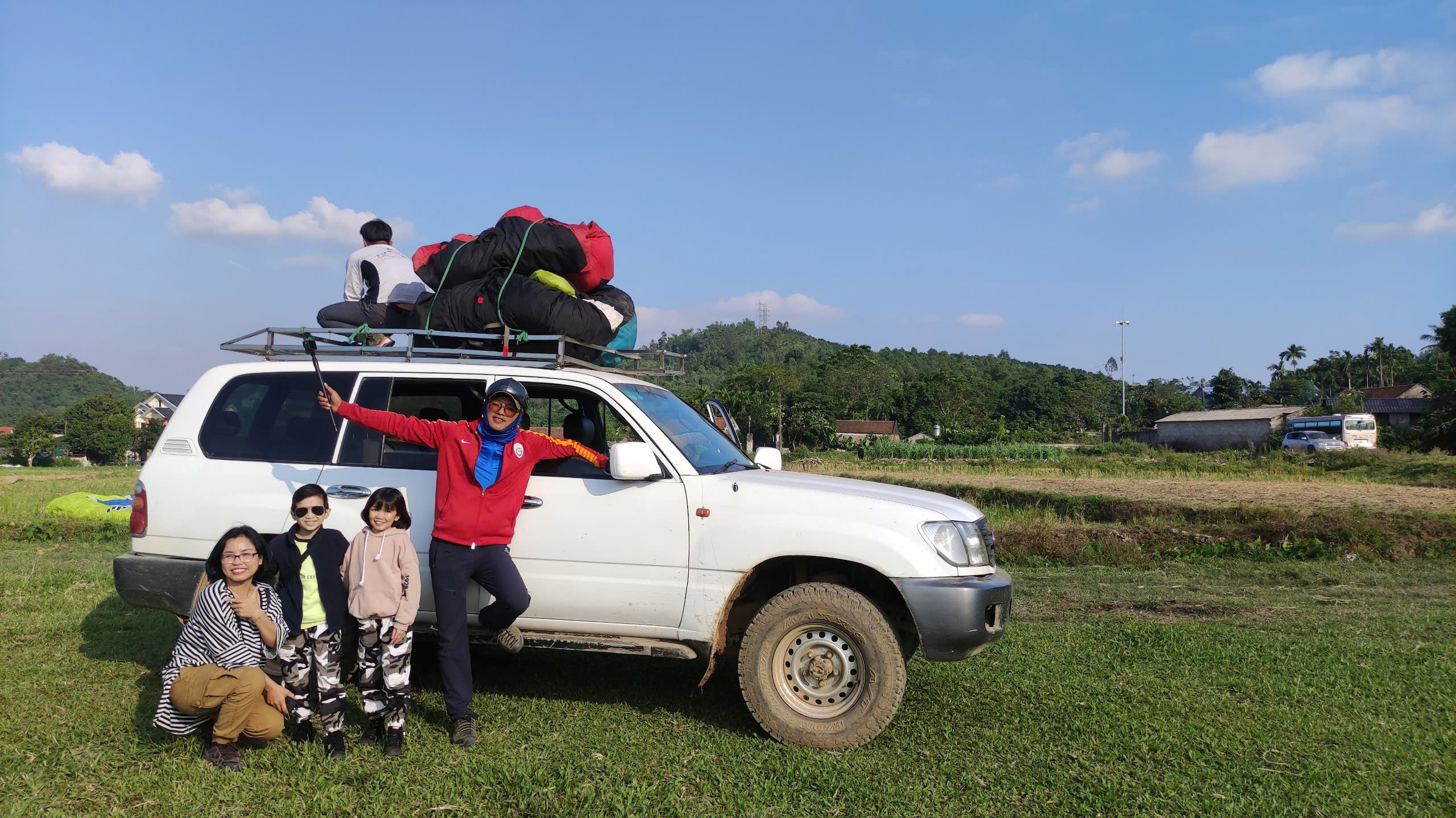 Vietnam Paragliding Adventures Review - Soar Over Mountains, Valleys & Beaches